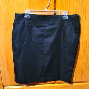 Dalia Collection black santeen skirt. Size 12.